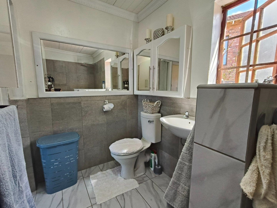 3 Bedroom Property for Sale in Wavecrest Eastern Cape